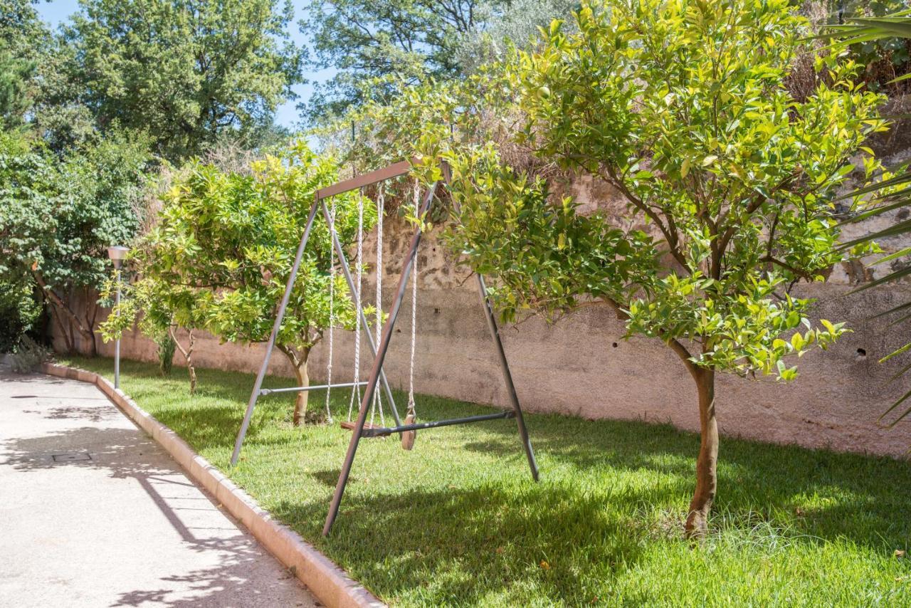 Bed & Breakfast La Mortella